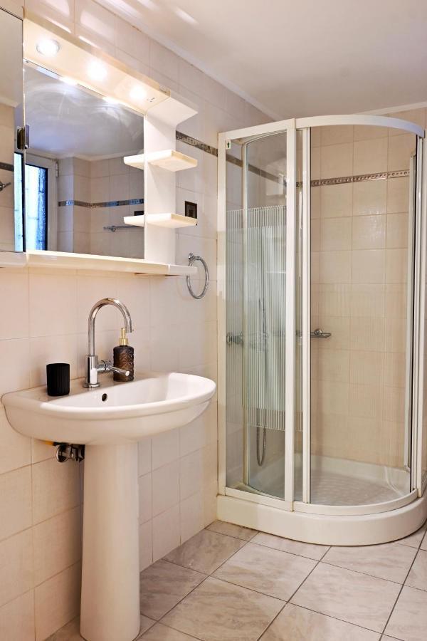 Delmare Athens Double Apartment Екстериор снимка