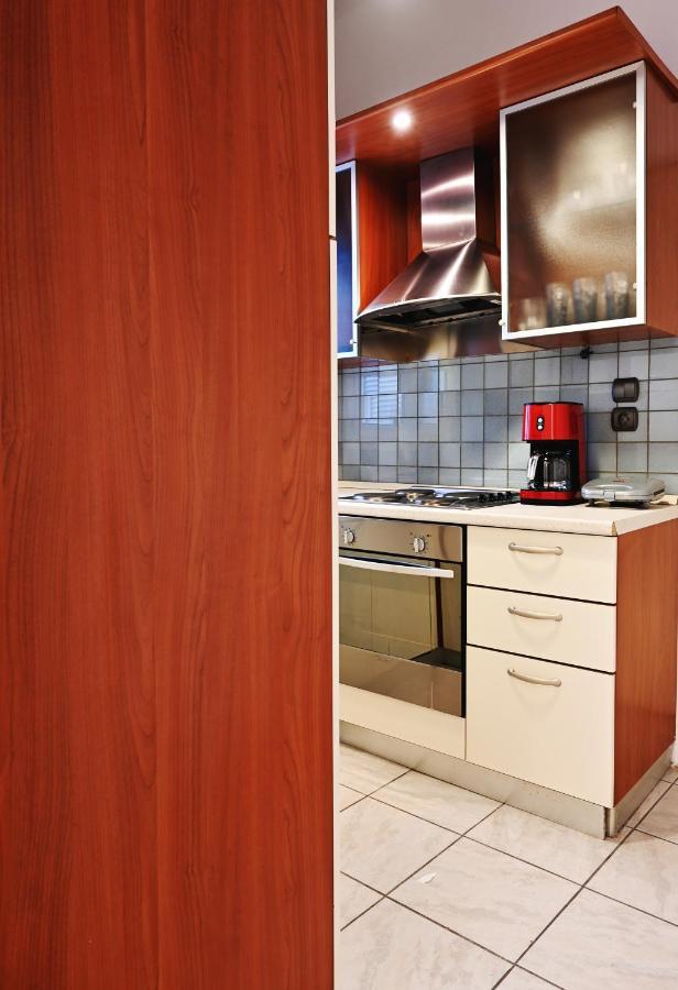 Delmare Athens Double Apartment Екстериор снимка